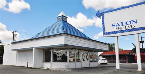Kentucky fried chicken has made a very successful entry into china. Kentucky Fried Chicken | RoadsideArchitecture.com