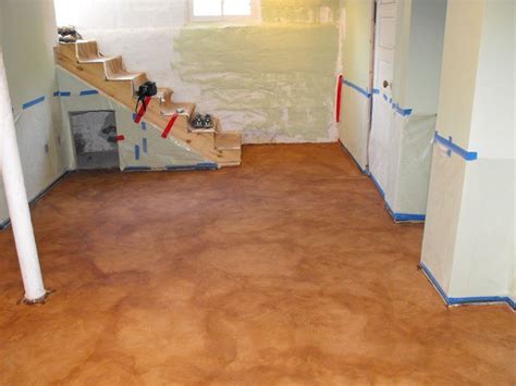 Having recently had our concrete floors painted, we have some inside tips to share as well as a few words. Beste Keller Zement Boden Ideen #Innenarchitektur ...
