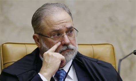 Aras Arquiva Pedido De Subprocuradores Para Enquadrar Conduta Bolsonaro