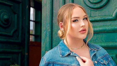 Youtuber nikkie de jager, bekend als nikkietutorials, staat al jaren aan de top van de beautywereld. Om déze heftige reden wil Nikkie de Jager geen kinderen ...