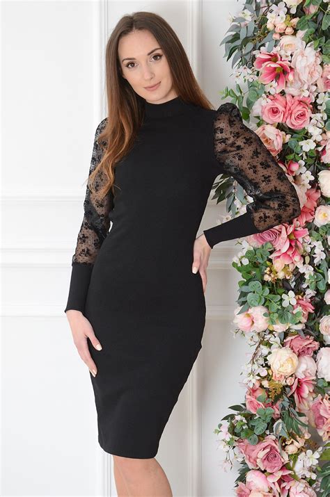 sukienka tuba szyfonowe rękawy czarna sukienka ołówkowa sklep internetowy cocomoda pl
