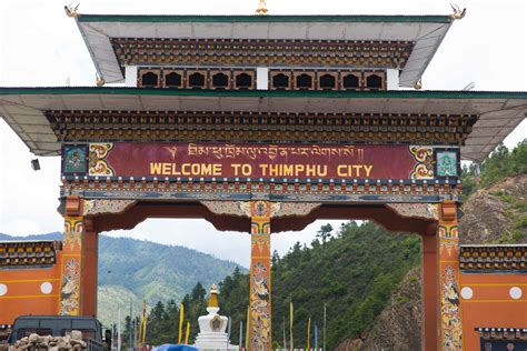 7 Things From 7 Days In Bhutan | 4. No traffic lights, no problem.