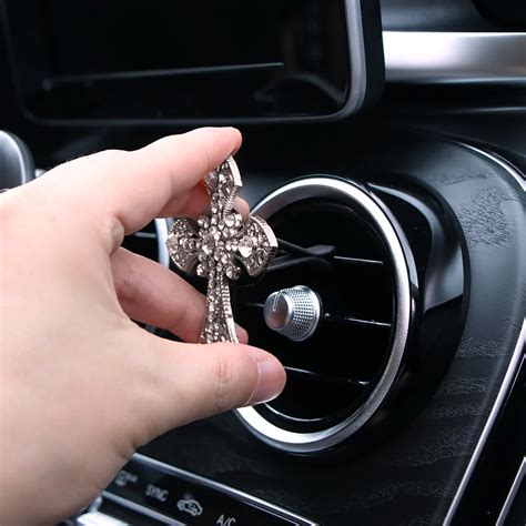 Car Ornament Jesus Cross Air Freshener Alloy Crystal Automotive Interior Decoration Vents