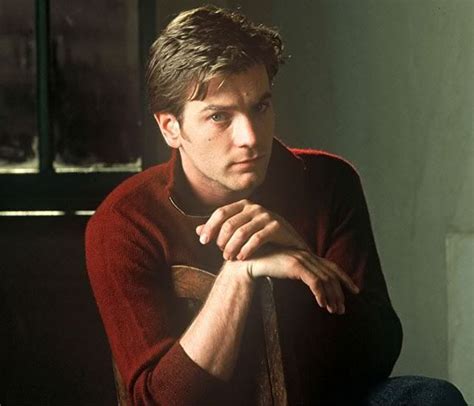 Ewan gordon mcgregor was born on march 31, 1971 in crieff, scotland. Ewan Mcgregor in Young Adam | Atores, Beleza masculina ...