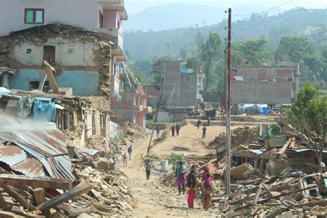 地震活動 / 地震活动 ― dìzhèn huódòng ― seismic activity. ネパール 地震被害緊急支援募金 - Yahoo!ネット募金