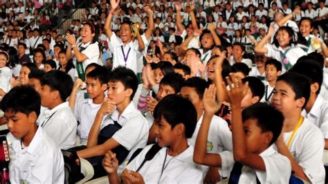 The Philippines Gets Serious About Connecting Its Schools