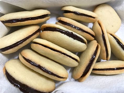 Can't find what you are looking for? Milano Cookies Recipe: Homemade Milano Sandwich Cookies