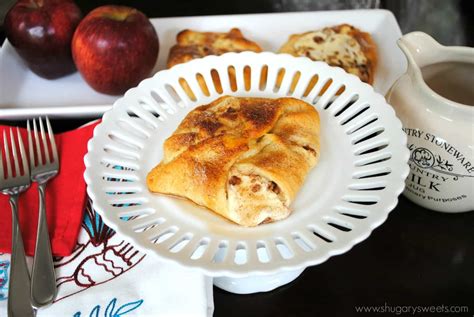 Apple Cheesecake Bundles Breakfast Is Easy Using Pillsbury Crescent