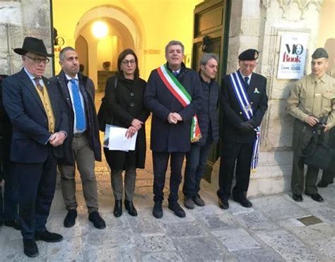 Il tuo primo bacio con il tuo nuovo marito, il tuo primo ballo come marito e moglie, lanciare il tuo bouquet e altro ancora. Abiti Cerimonia Bambini Modica / My Queen Cerimonia Donna Atelier Modica Atelier Cerimonia ...