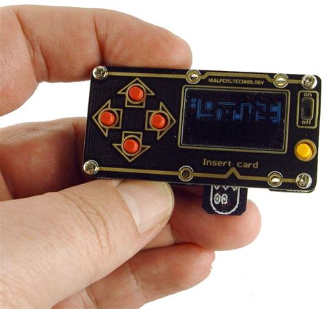 This Tiny Retro Handheld Console Stores Games on Fake SD ...