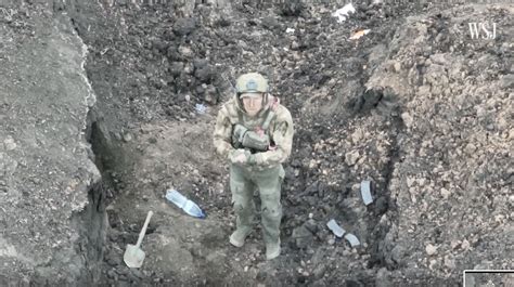 Russian soldier surrenders to drone on Bakhmut battlefield