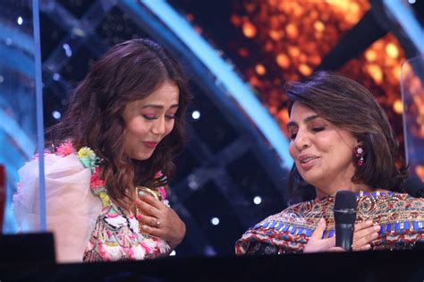 Neetu Kapoor Gives ‘shaadi Ka Shagun To Neha Kakkar Says Indian Idol Judge ‘like Her Daughter