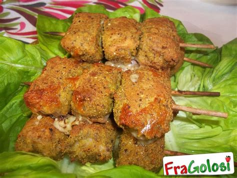 600 g di fesa di tacchino a fette. INVOLTINI AL PISTACCHIO - Ricetta di FraGolosi.it