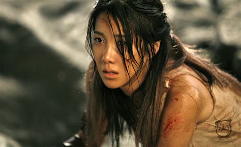 After her breakout role in the legend in 2007, she has starred in television series beethoven virus (2008), athena: Lee Ji Ah 이지아 Part.1 ~ K-Gallery