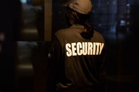 A Complete Guide To The Benefits Of Hiring A Security Guard Company