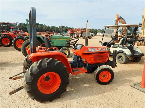 Kubota B2150 Farm Tractor Vinsnb2 50d5008c Mfwd Roll Bar Meter