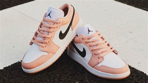 Jordan 1 Low Gs Light Arctic Pink Where To Buy 553560 800 The