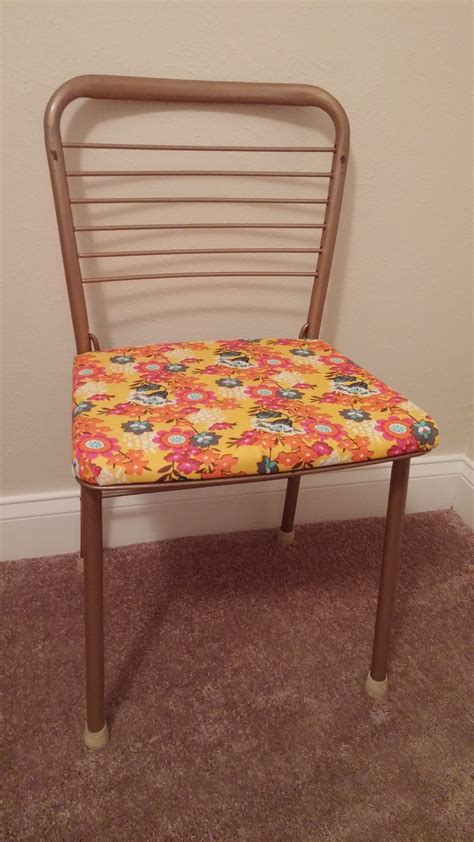 For anyone seeking the antithesis of big, blocky, modular patio furniture, old iron patio furniture is an optimal option. Retro Folding Chair Redo | Meghan on the Move
