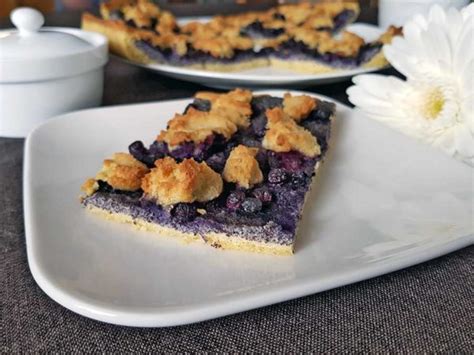 Auch für kleingebäck und weihnachtsbäckerei bestens geeignet. MOHNFIX - Low Carb Mohnfüllung für Kuchen und Desserts ...