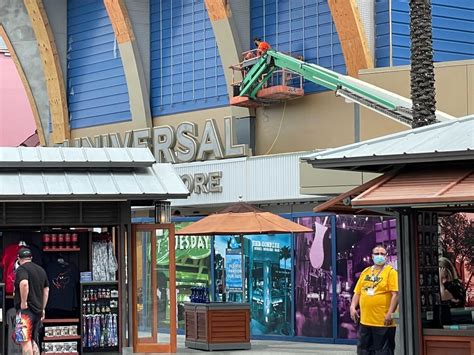 Photos Work Continues On Exterior Of New Universal Studios Store In