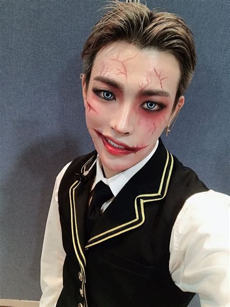 Ateez On Twitter Kim Hongjoong Kim Halloween Makeup