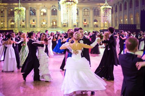 6 Easiest Ballroom Dances To Learn For Weddings Insider Monkey