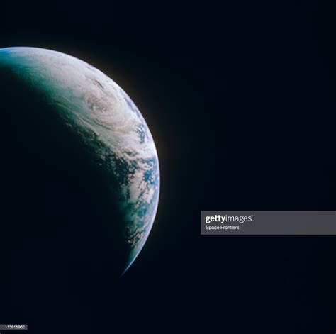 Earth Photographed From The Unmanned Apollo 4 Spaceship 9th November News Photo Getty Images