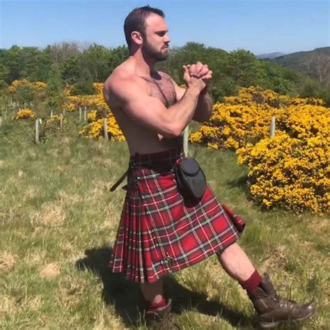 Pin By Robert On Well Scottish Clothing Men In Kilts Hot Scottish Men