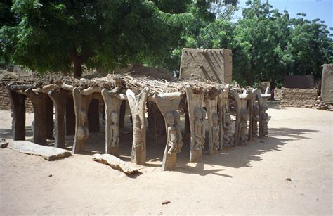 Category:Toguna (Dogon) - Wikimedia Commons | Afrique