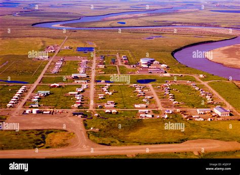 Nuiqsut Alaskan Village Hi Res Stock Photography And Images Alamy