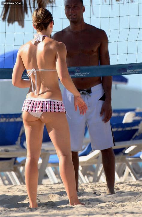 Jessica Biel Ass On The Beach In Puerto Rico Nudbay