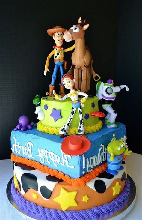I tried it out and with the help of some awesome fellow cake decorators there at walmart, they showed me the basics and now with. Toy Story Cakes At Walmart | NY Super Foods (With images) | Toy story birthday cake