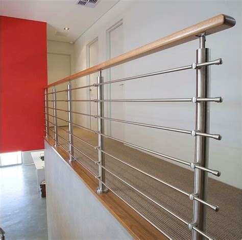 We are offering an extensive range of stainless steel railings. 1.1 meter height stainless steel crossbar balustrade post of deck cable railing system