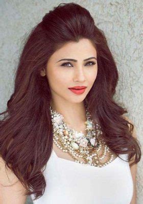 Daisy Shah Height Weight Size Body Measurements Biography Wiki Age