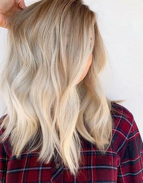 My hair is somewhere in between level 7 and level 8 blonde and darkening naturally. natural level 10 blonde highlights | Balayage