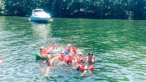 Bachelorette Party At The Lake Of The Ozarks