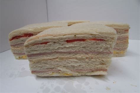 Sandwiches De Pan De Miga Menu Simples O Triples Made Fresh Daily