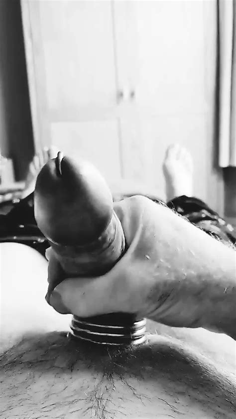 one minute of fun using by hand gay porn fd xhamster