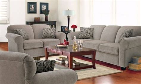 Selain sofa bentuk l, jenis sofa lainnya yakni sofa santai yang cocok untuk ruang keluarga dan sofa bed yang merupakan jenis sofa dengan peminat foto kursi sofa ruang tamu kecil minimalis. Model Kursi Sofa Untuk Ruang Tamu Minimalis (Dengan gambar ...