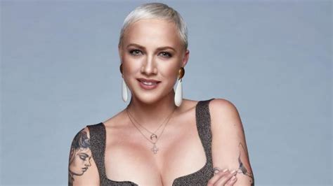 Her sister, vera tóth, is also a hungarian singer, who won the first season of megasztár. Celebklub - Tóth Gabi rég lemondott róla, mégis kisbabát ...