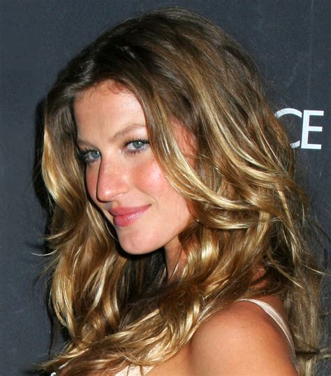 I bring out the highlights even more by spraying a diy hair lightening spray on my wet hair after i shower. 48 Pretty Celebrity Balayage Hairstyles | Hairstylo