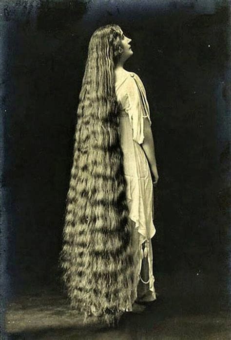 30 Cool Pics Capture Victorian And Edwardian Women With Very Long Hairs Vintage News Daily