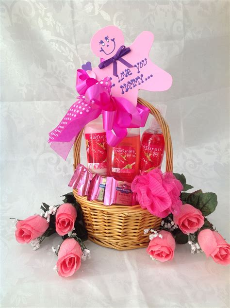 #mothersday #floralarrangements diy floral arrangements for mother's day. Mothers day basket. | Mothers day baskets