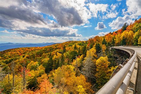 The Best Autumn Drives In The Usa For Beautiful Fall Foliage Sights