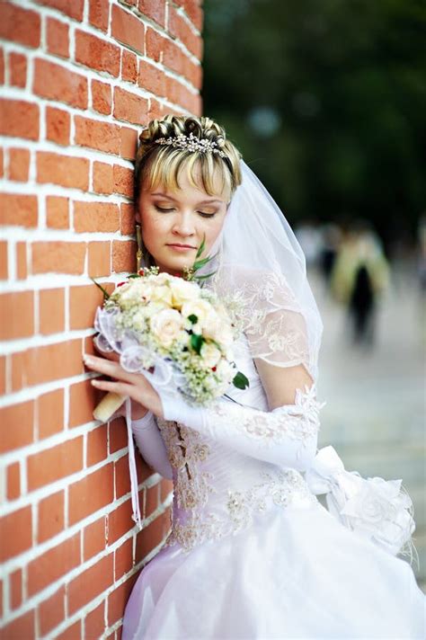 Russian Bride With Wedding Bouquet Stock Image Image Of White Good 13298067