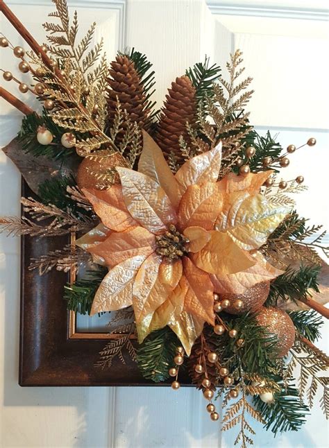 With the approach of christmas and new year, our thoughts are more and more busy with preparations for the celebration, the choice of gifts. Have you made a picture frame wreath yet? Such fun. Do try ...