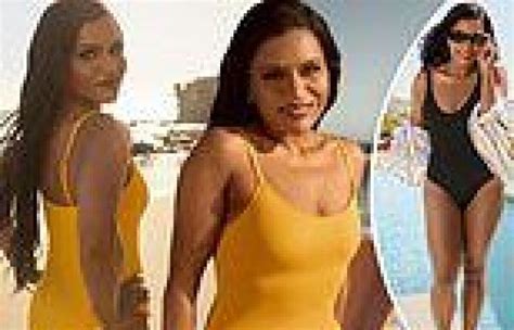 Mindy Kaling Lands A Swimsuit Campaign After Dropping Over 30lbs Trends Now