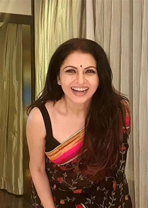 40 Stunning Beautiful Photos Of Bhagyashree In Saree Which Proves She Is Aging Gracefully