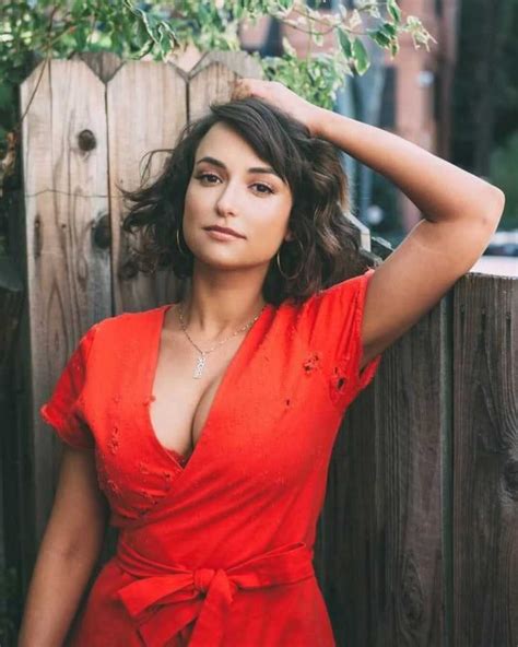 49 Milana Vayntrub Nude Pictures Which Demonstrate Excellence Beyond