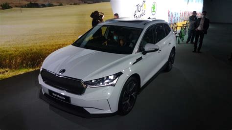 The table below shows all possible ways the skoda enyaq iv rs can be charged, but some modes of charging might not be widely available in certain countries. Skoda Enyaq iV Revealed With Illuminated Grille And Potent ...